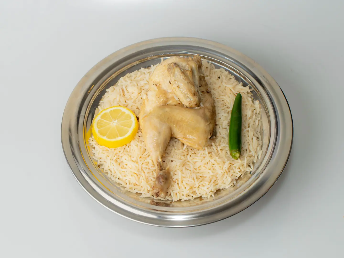 نصف مضغوط أبيض