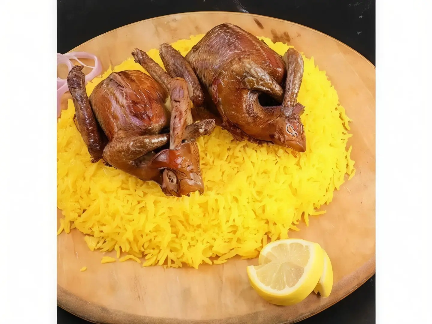 جوز حمام محمر