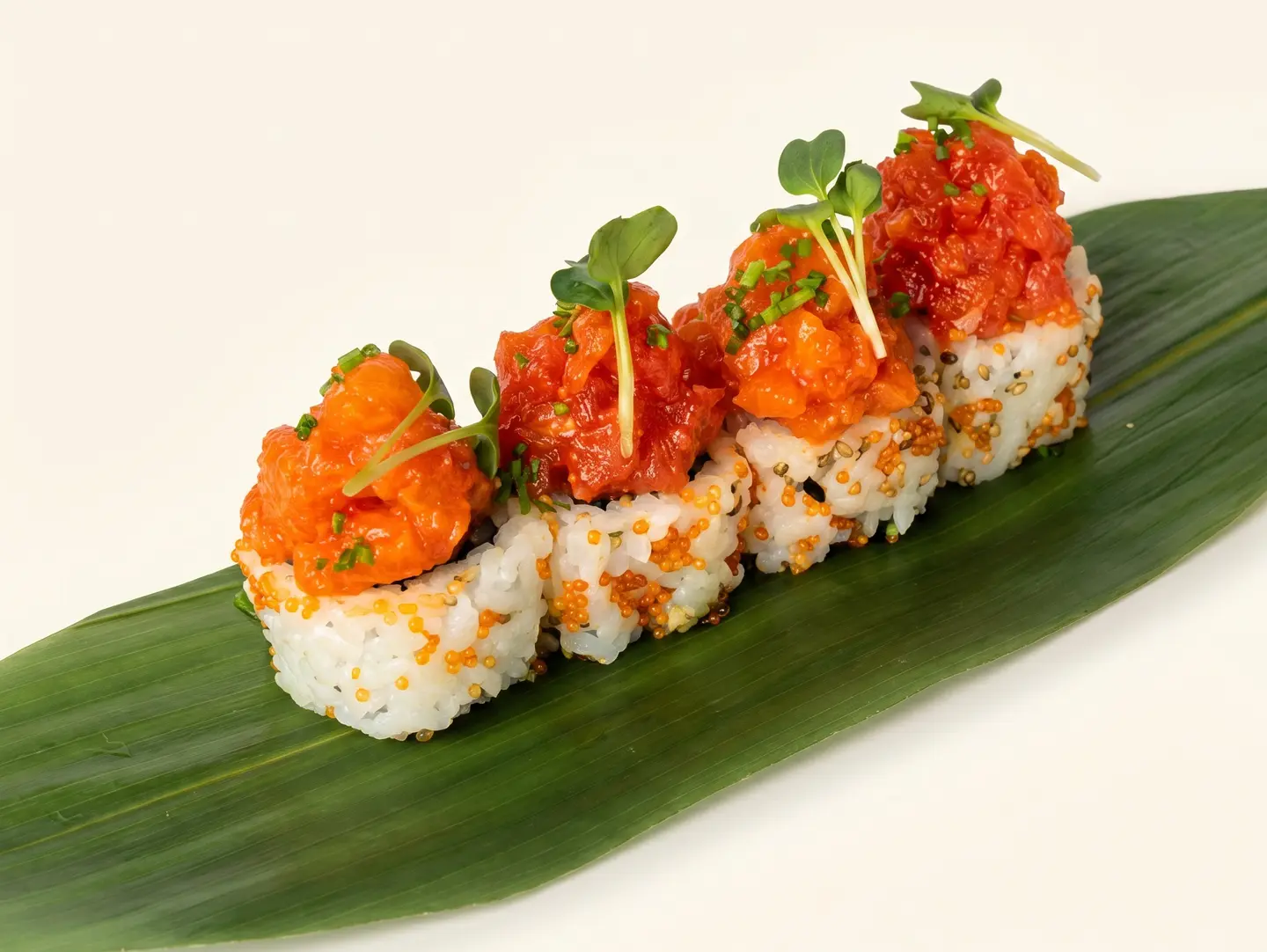 Sake Maguro Roll   4 Pcs