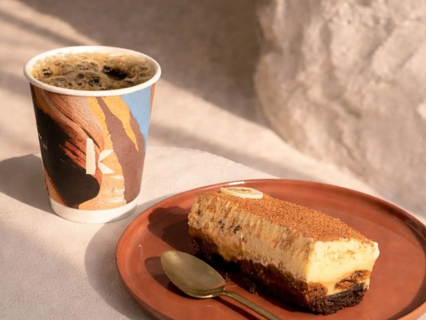 براوني تراميسو و قهوة اليوم