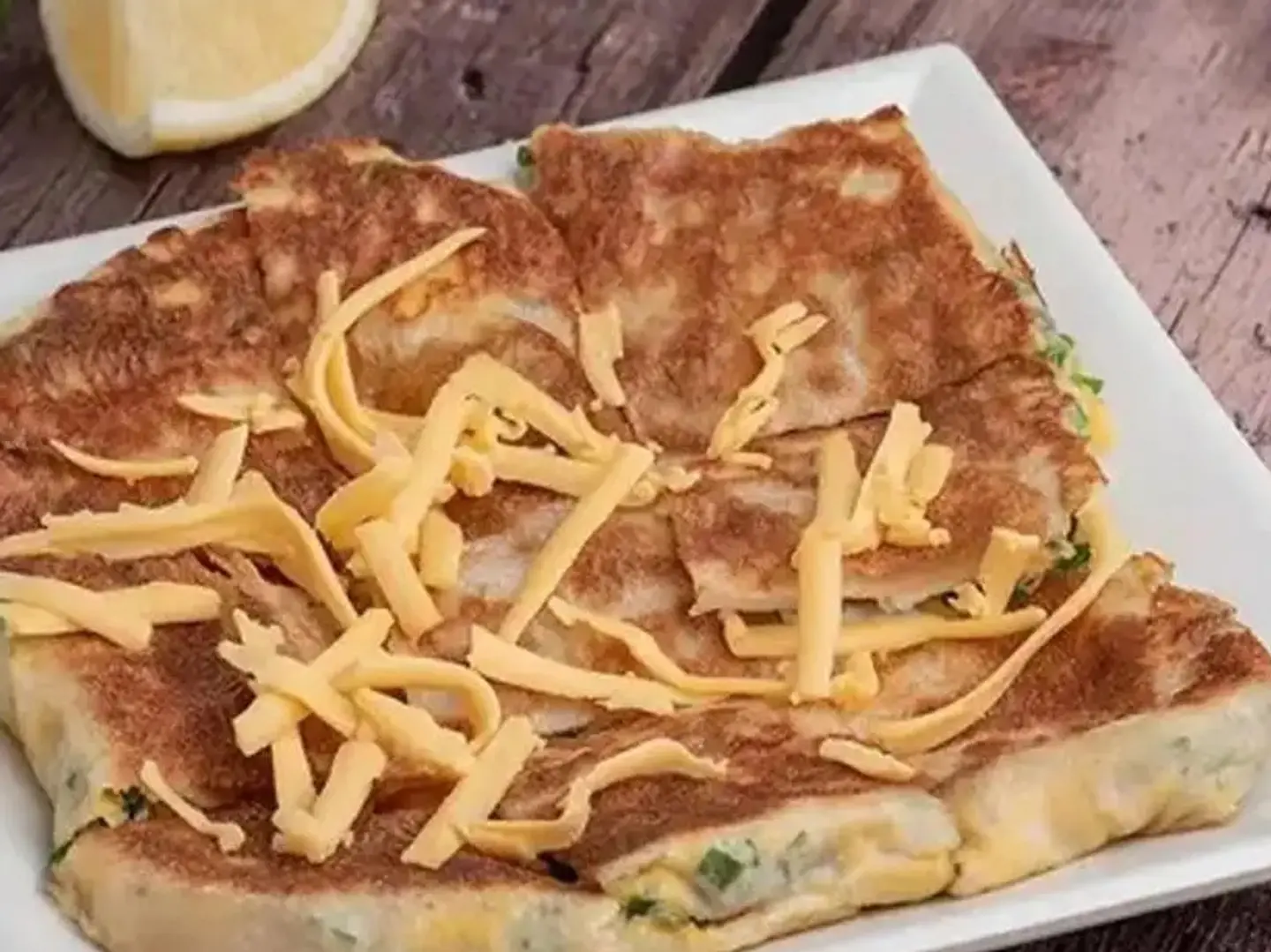 Cheddar Cheese Muttabaq