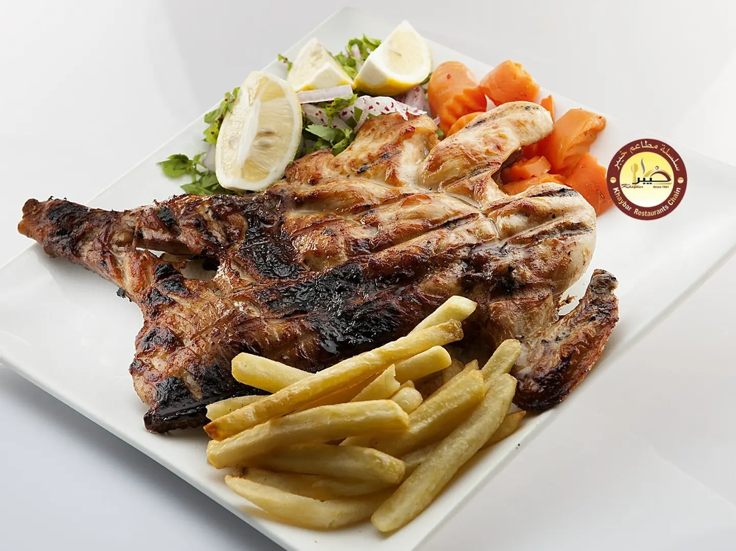 نص حبه دجاج على الفحم بدون أرز