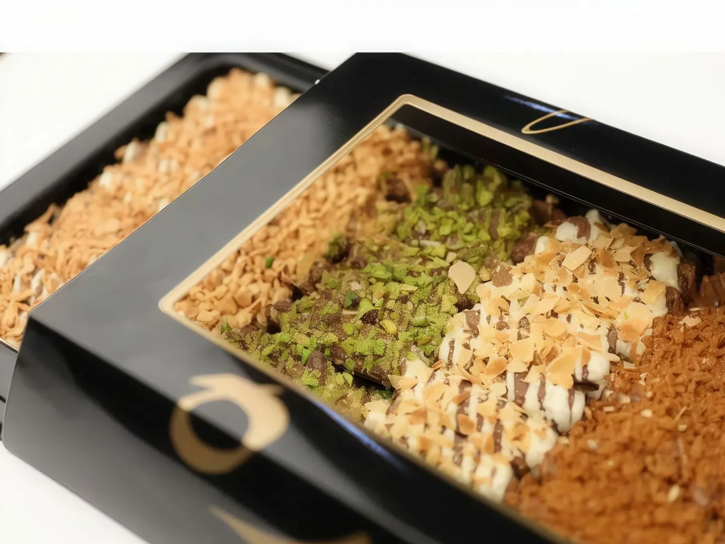 Chocolate Petit Four Hameeda