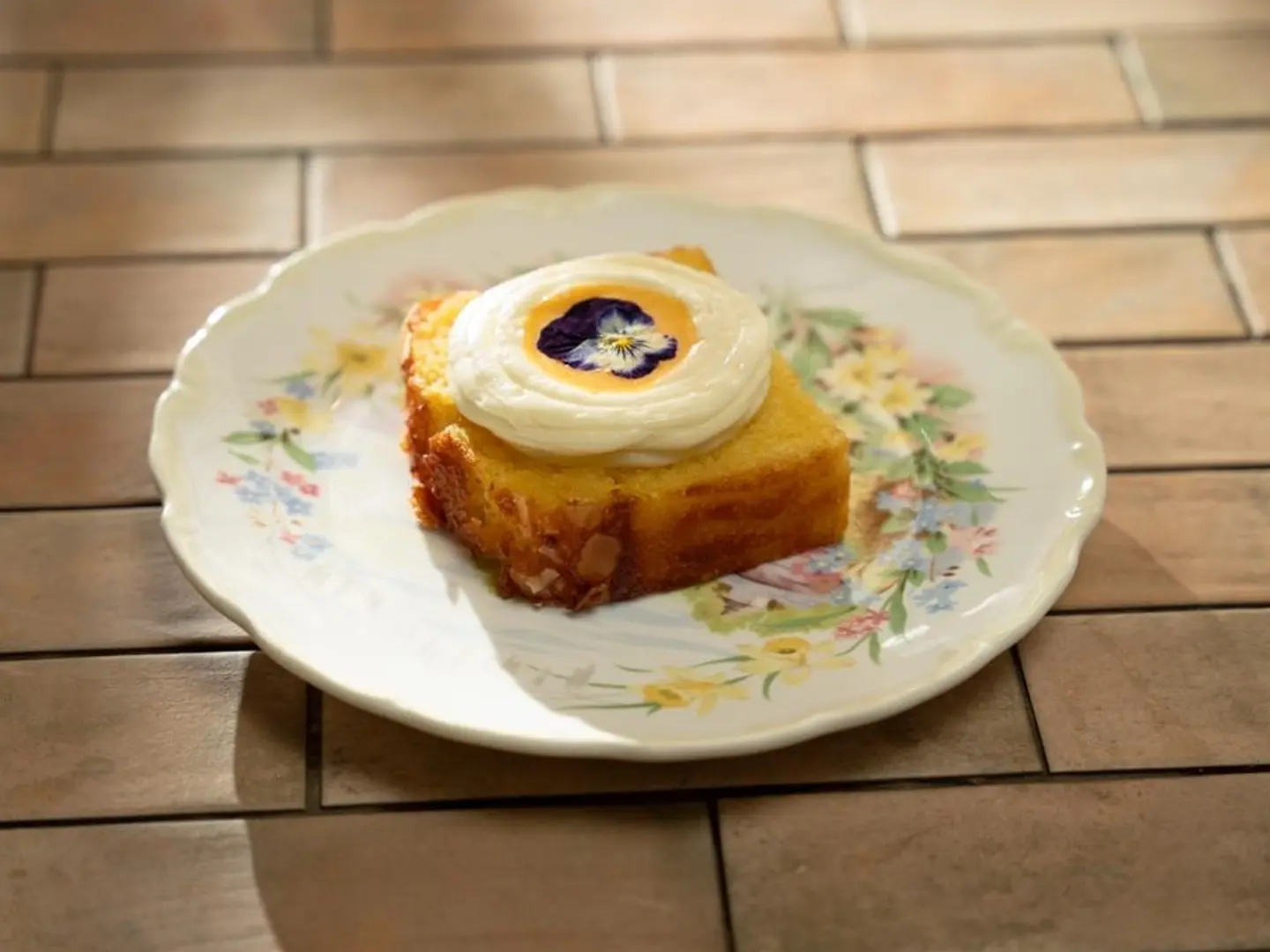 كيكة الليمون مع التوت