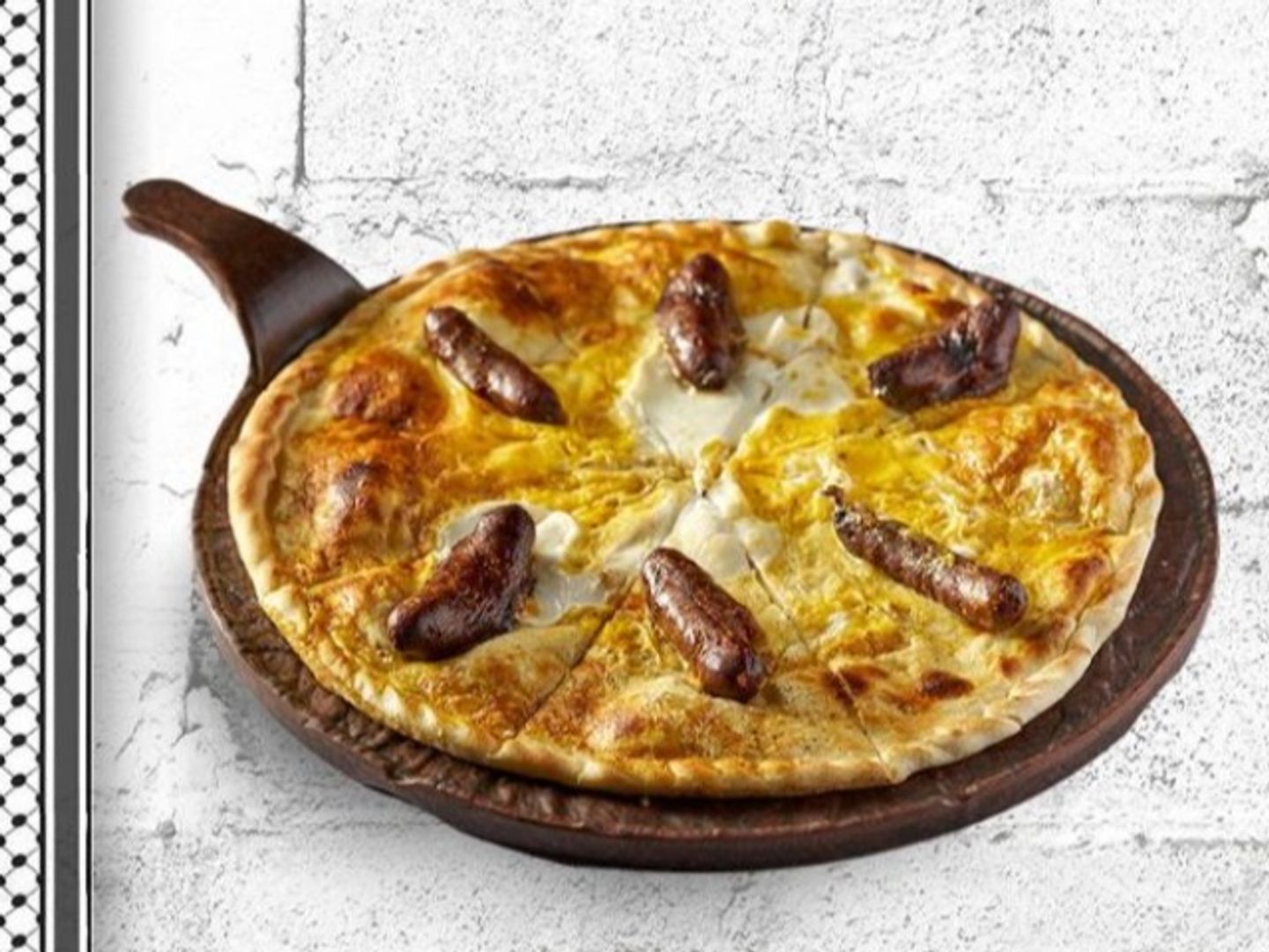 Egg With Sausage Manqusha