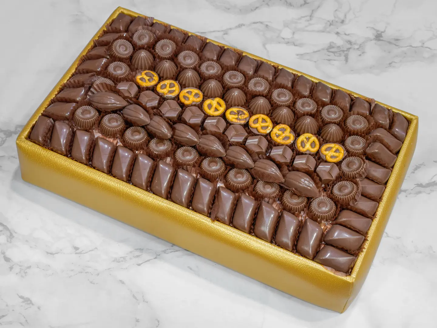 Belgian Rectangular Pastry, 2 Kg, Gold