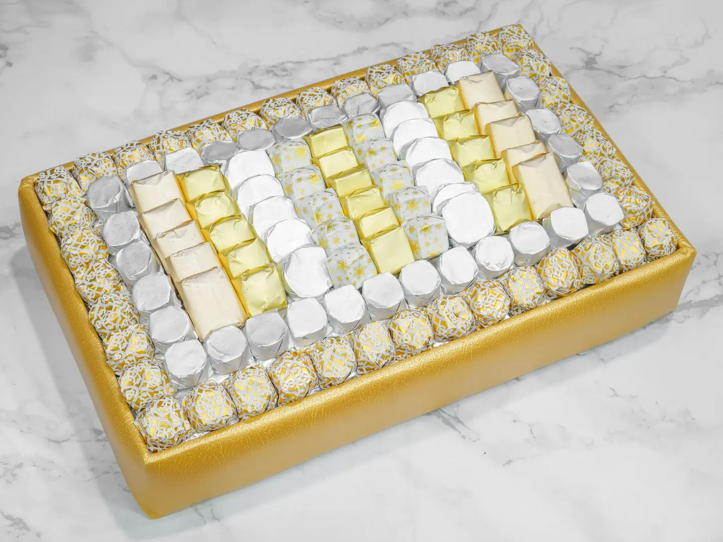 Belgian Rectangular Pastry, 2 Kg, Gold Plated