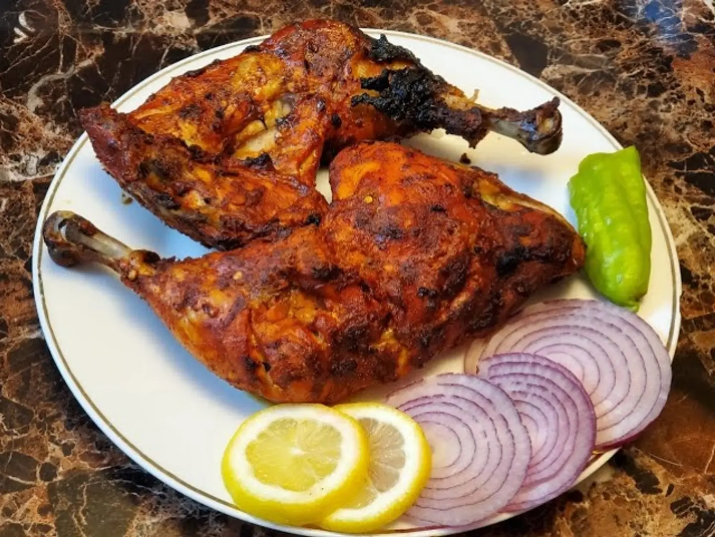 اجنحة وصدر دجاج تيكا
