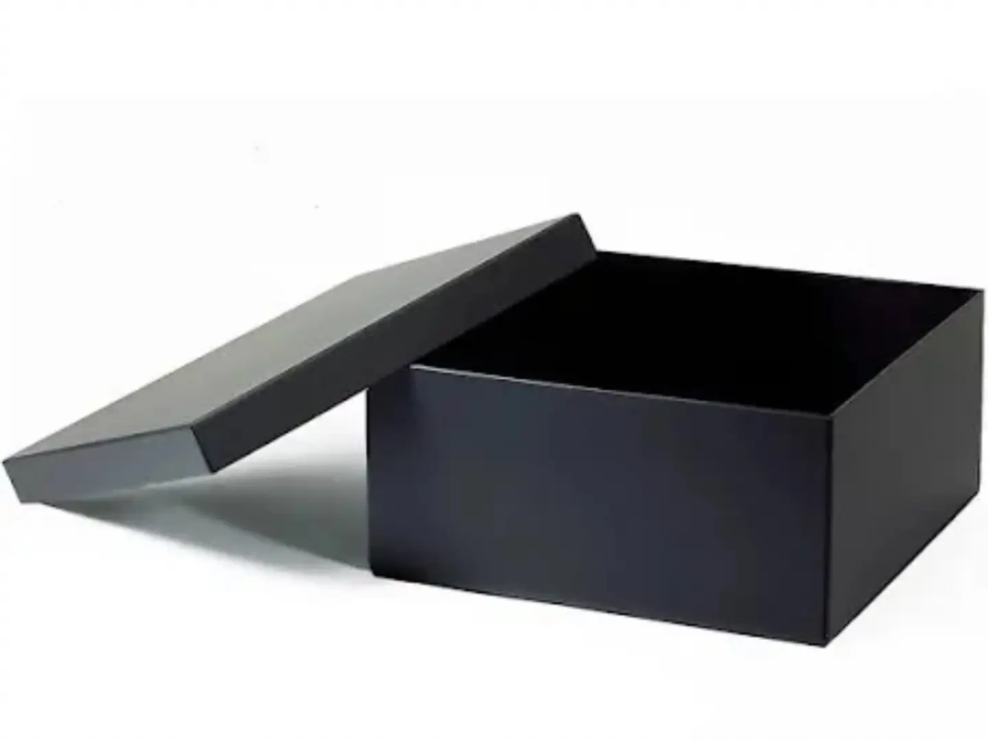 بوكس اسود كبير