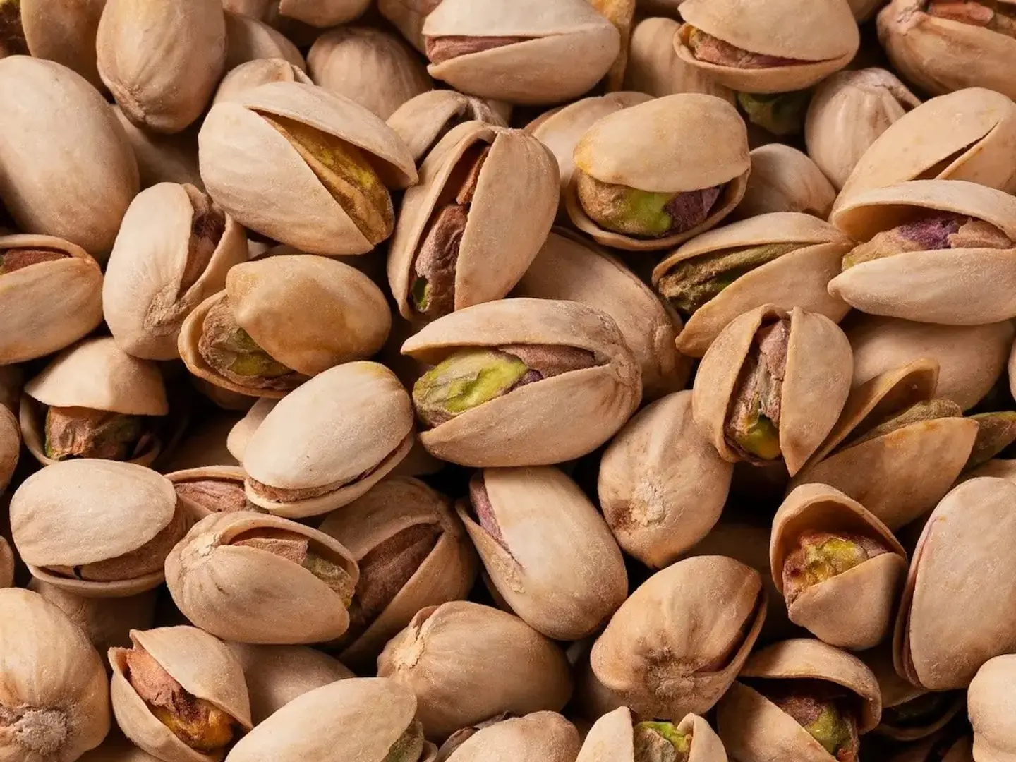 Pistachios With Lemon Peel