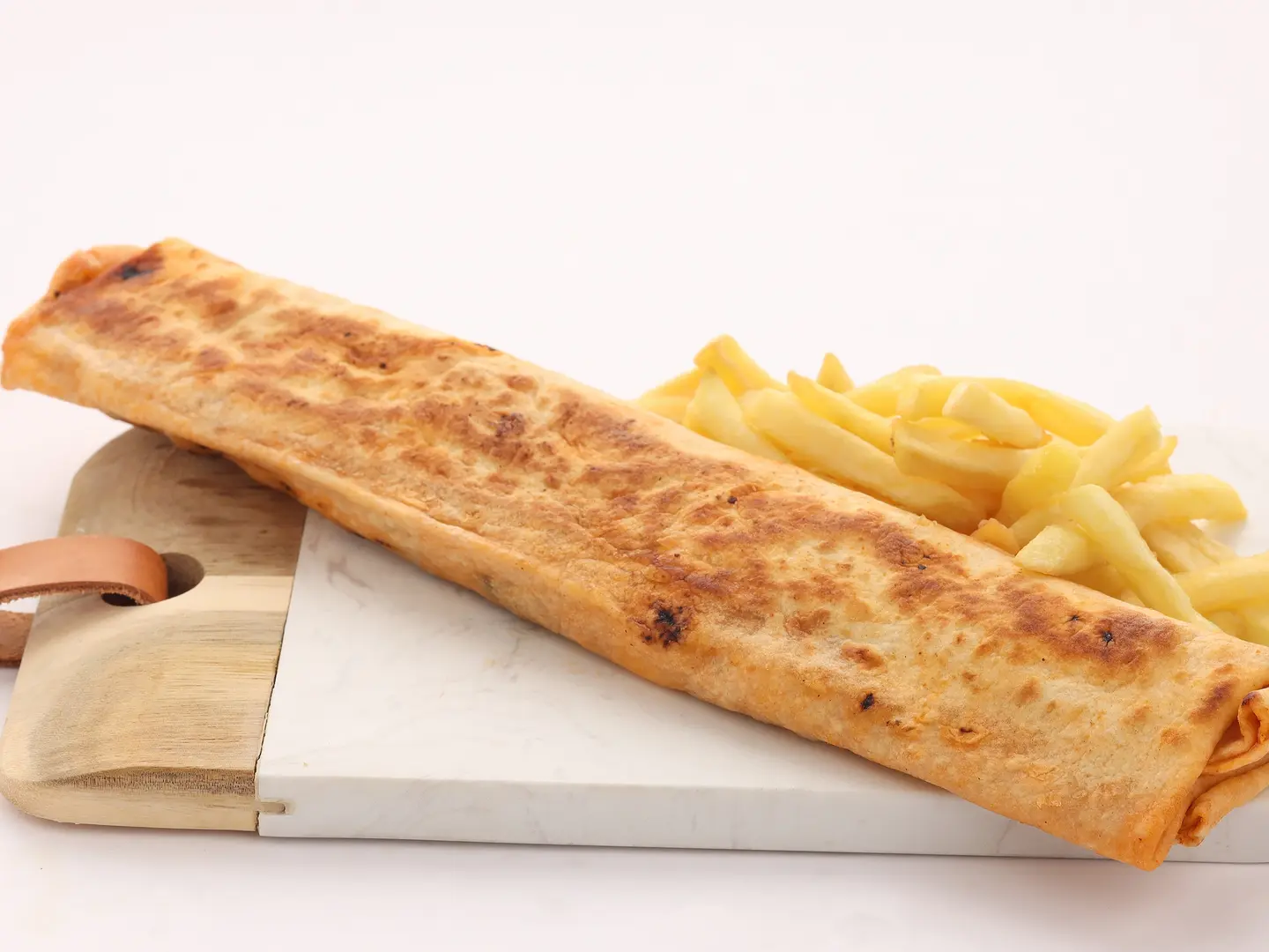 صاروخ خبز احمر جبن