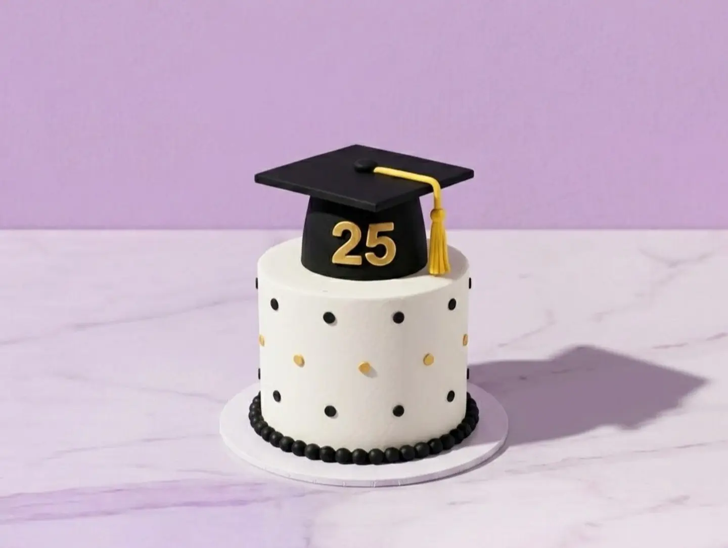 Classic Graduation Cap Cake