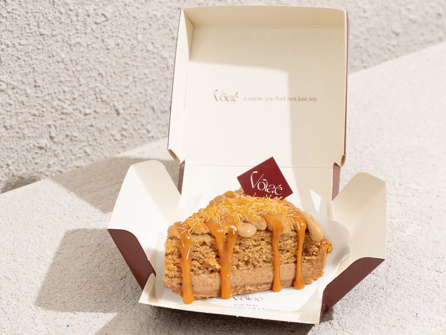 Date Creama Cake