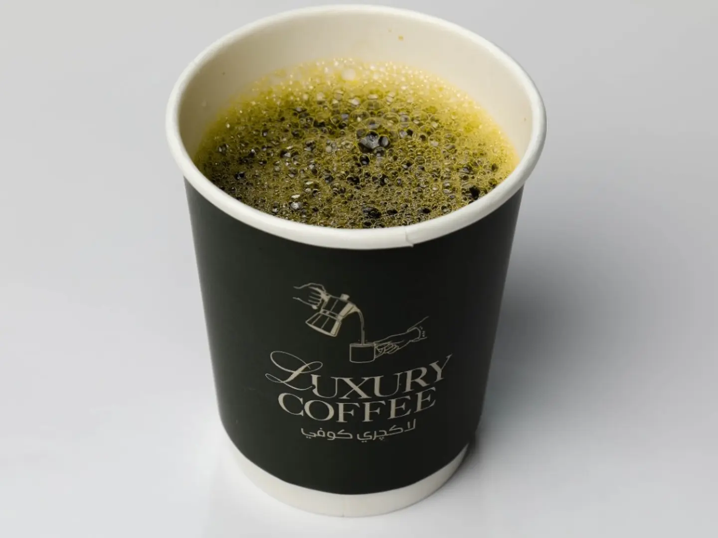 قهوة مختصة ساخنة