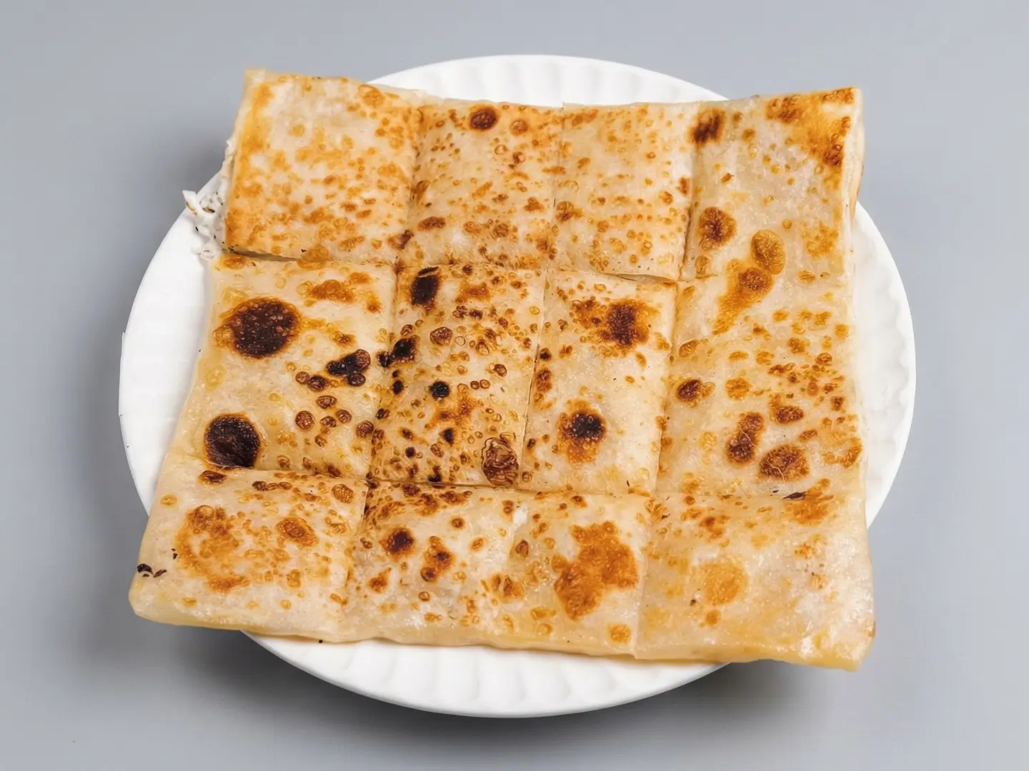 مطبق لبنة مع الزعتر