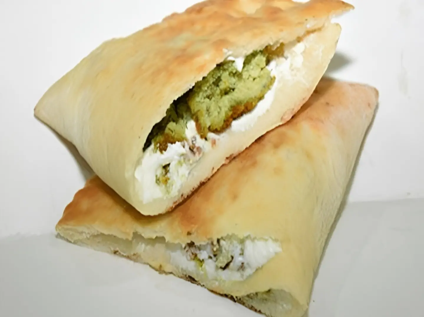 فطيرة لبنه فلافل