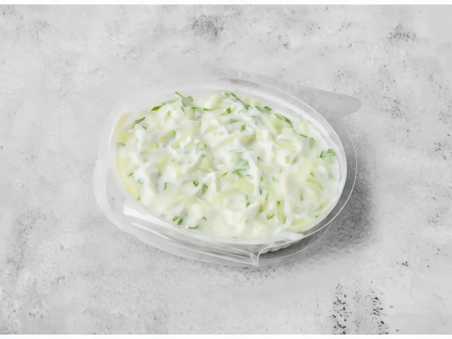 سلطة خيار باللبن