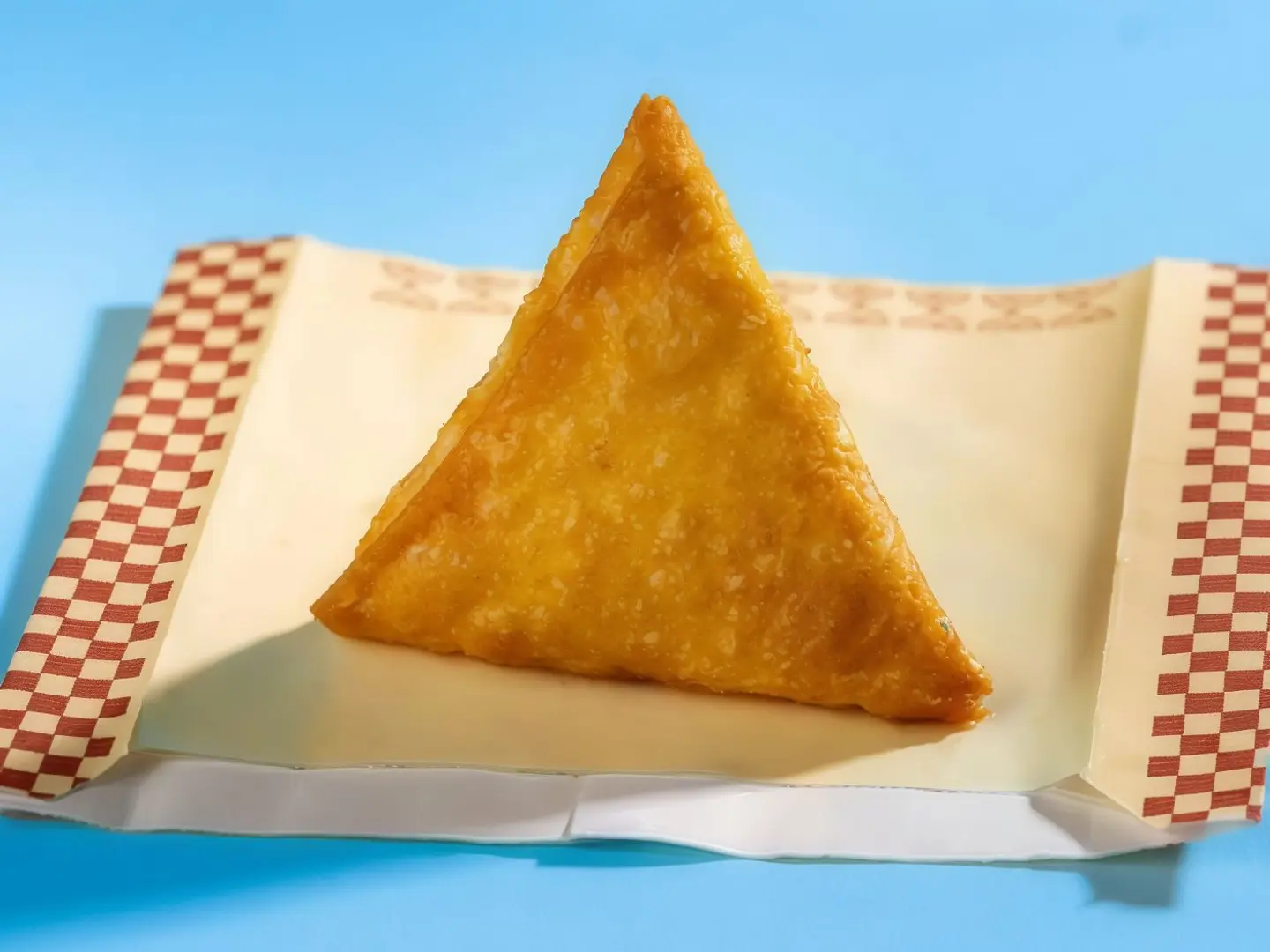 سمبوسة جبن فيتا حبة