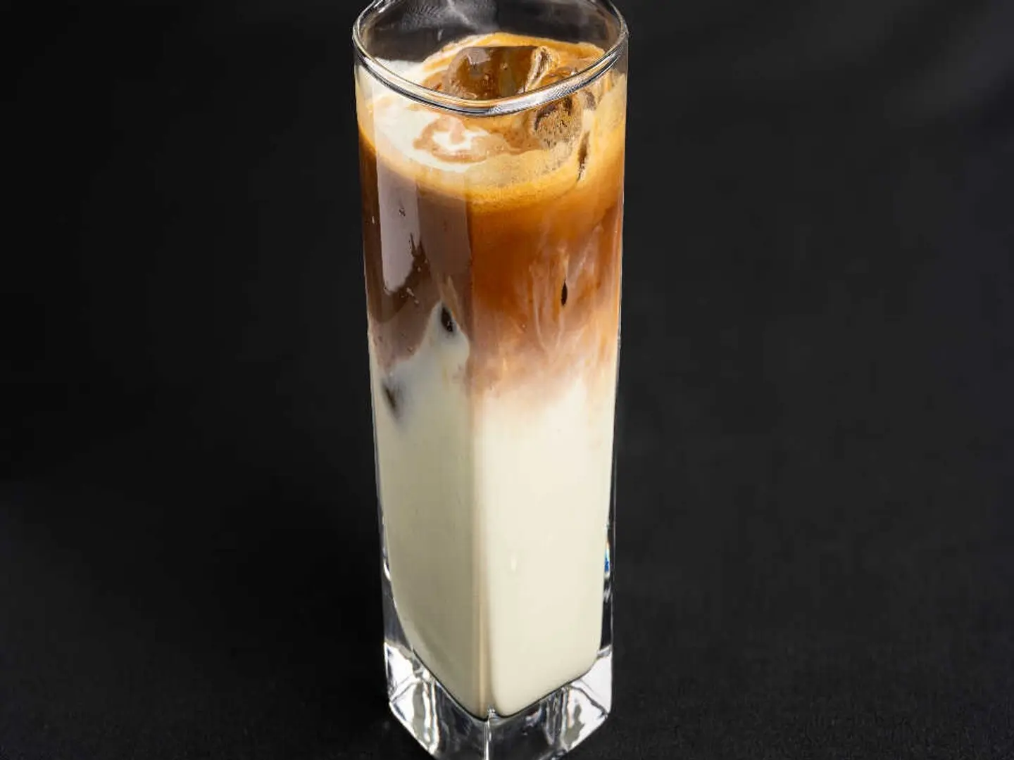 آيس بيستاشيو لاتيه