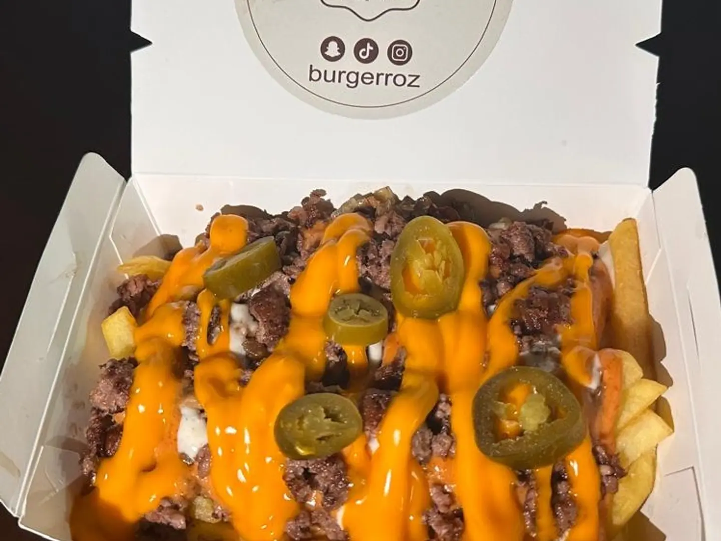 Roz Chilli Cheese Fries