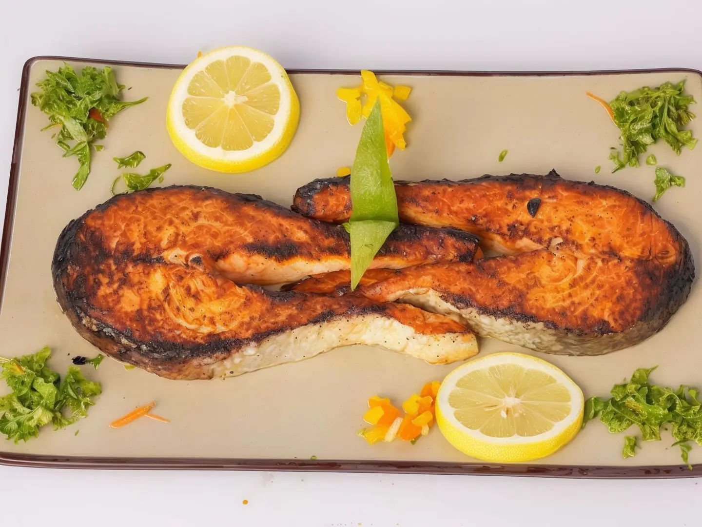 ربع كيلو سلمون (تنور)