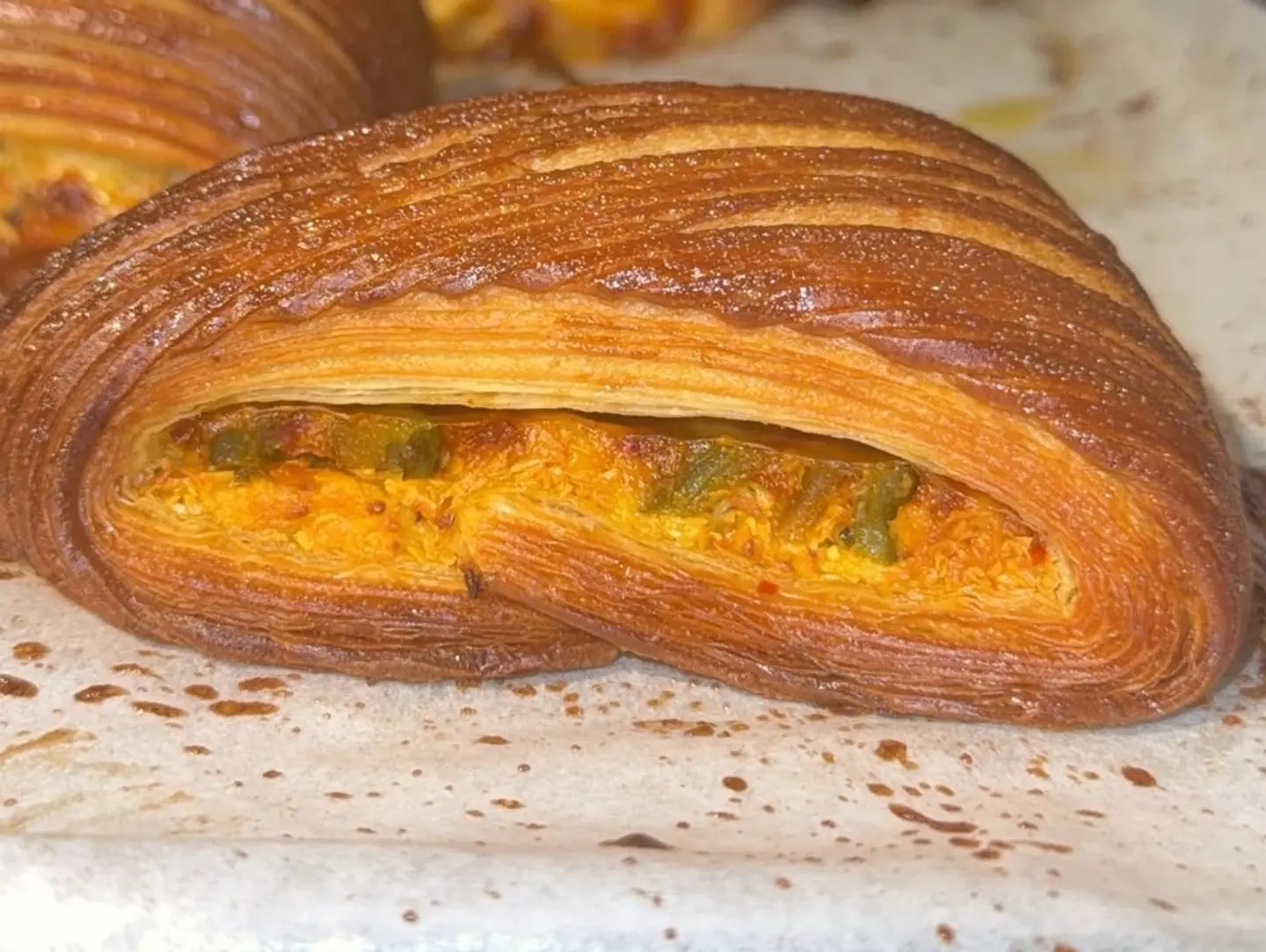 كرواسون شدر هالبينو