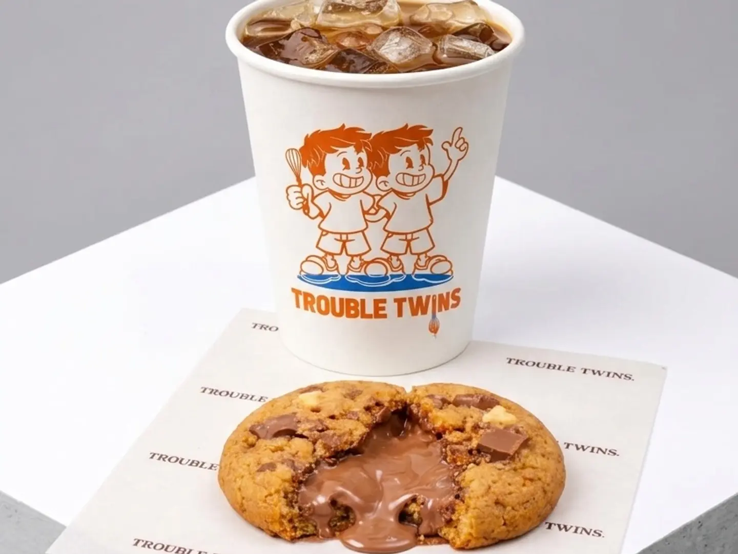 مزيج الكوكيز والقهوة الباردة