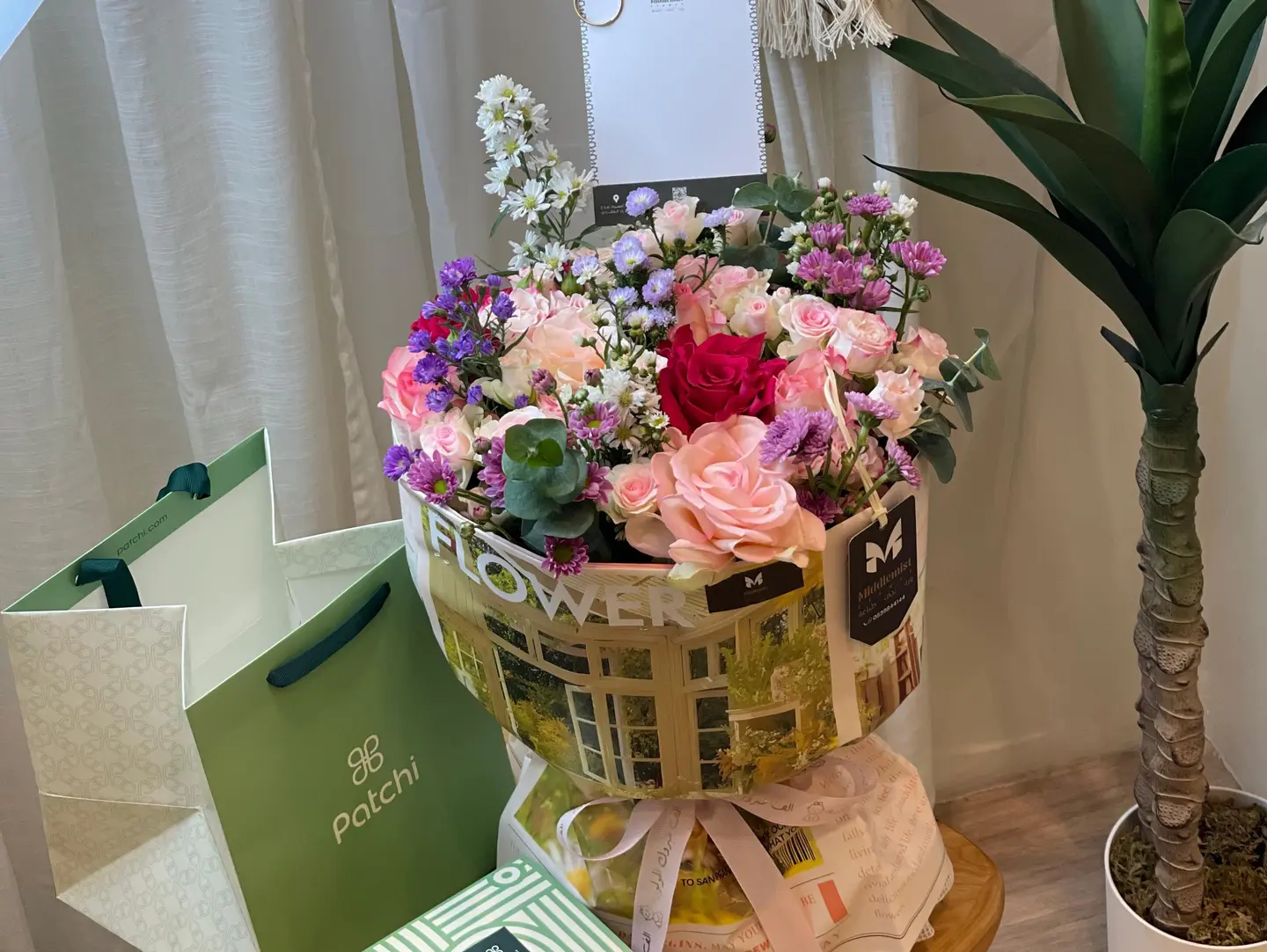 Patchi Chocolates And Middle Mist Bouquet