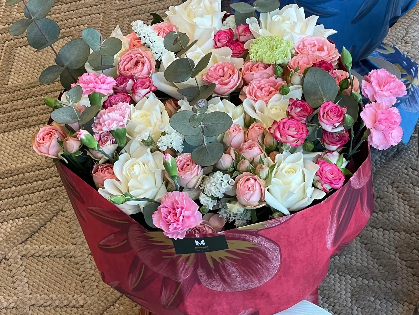 An Elegant And Sophisticated Bouquet Of Red Roses.