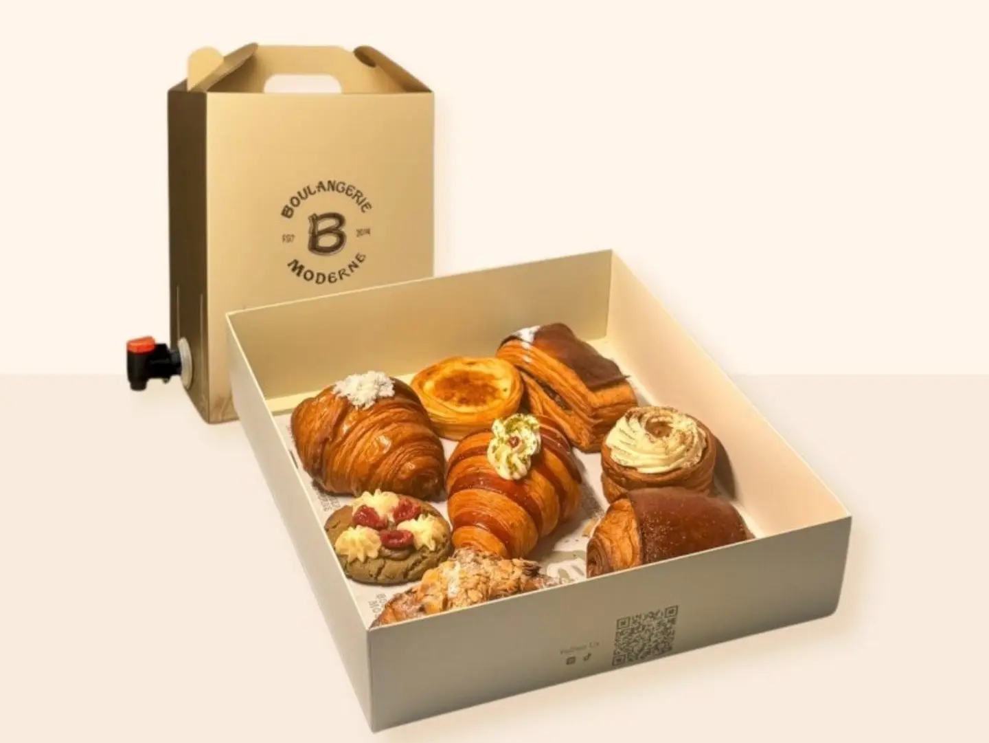 Box Mix Of 8 Pcs With 1 L Coffee