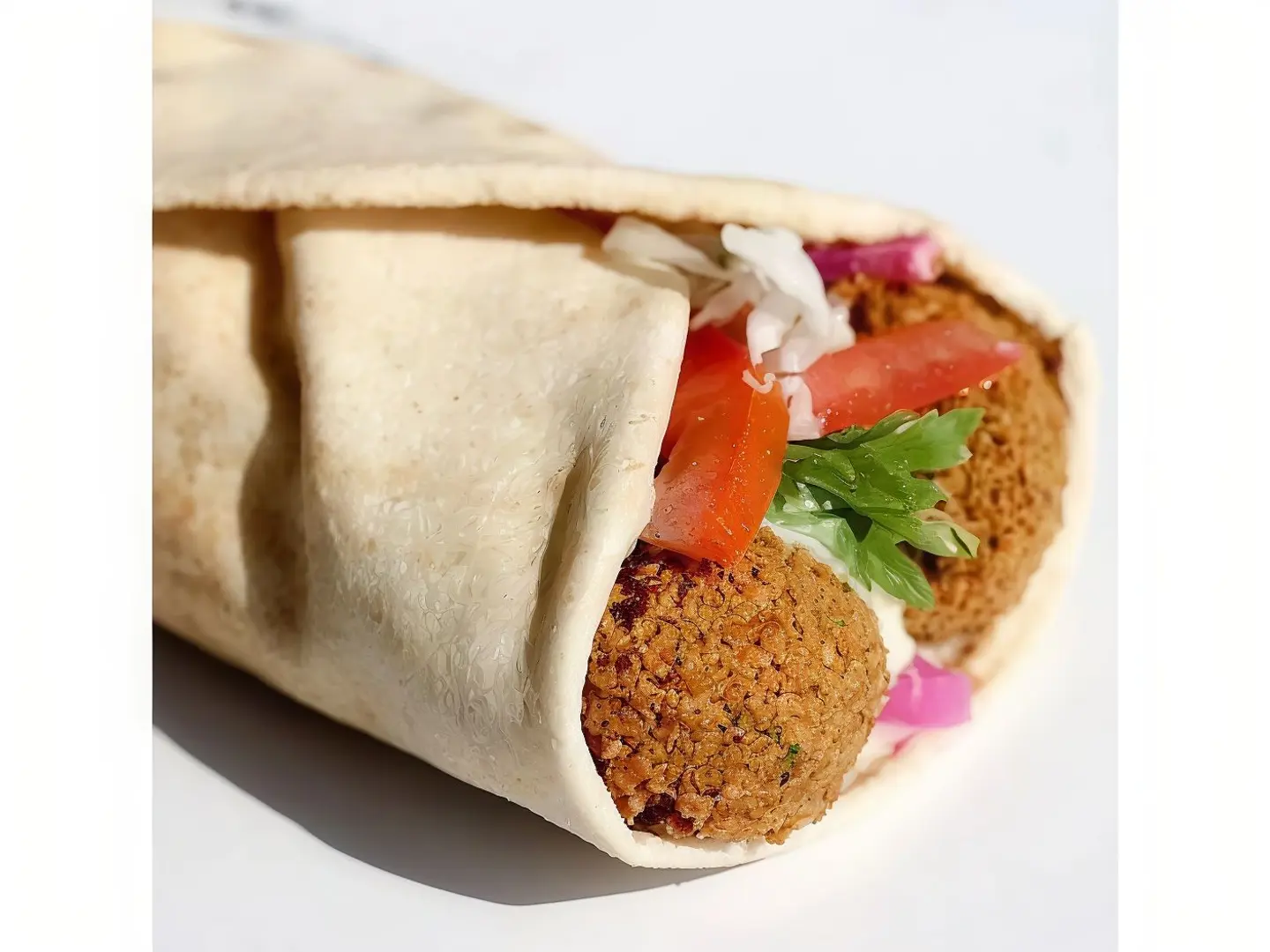 فلافل خبز مفرود