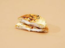 فطيرة جبنة سائلة