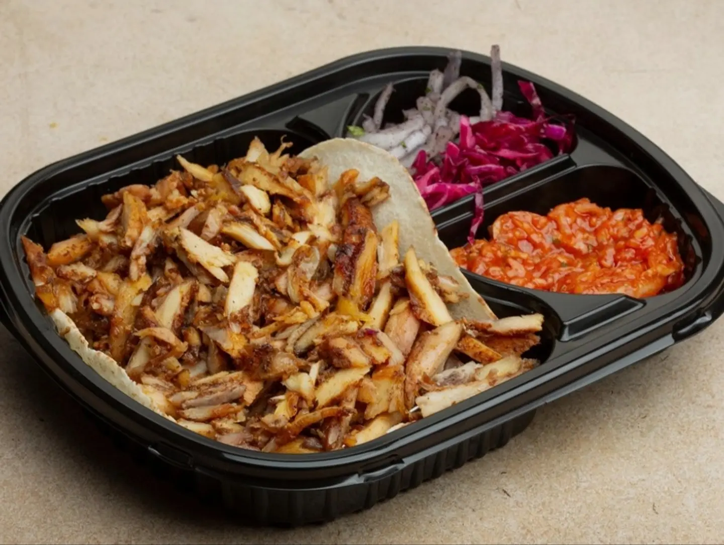 صحن شورما وسط