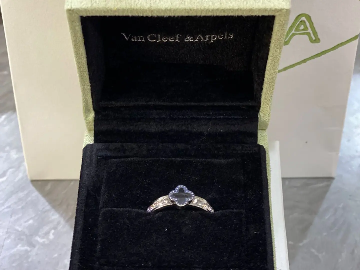 Van Cleef Ring