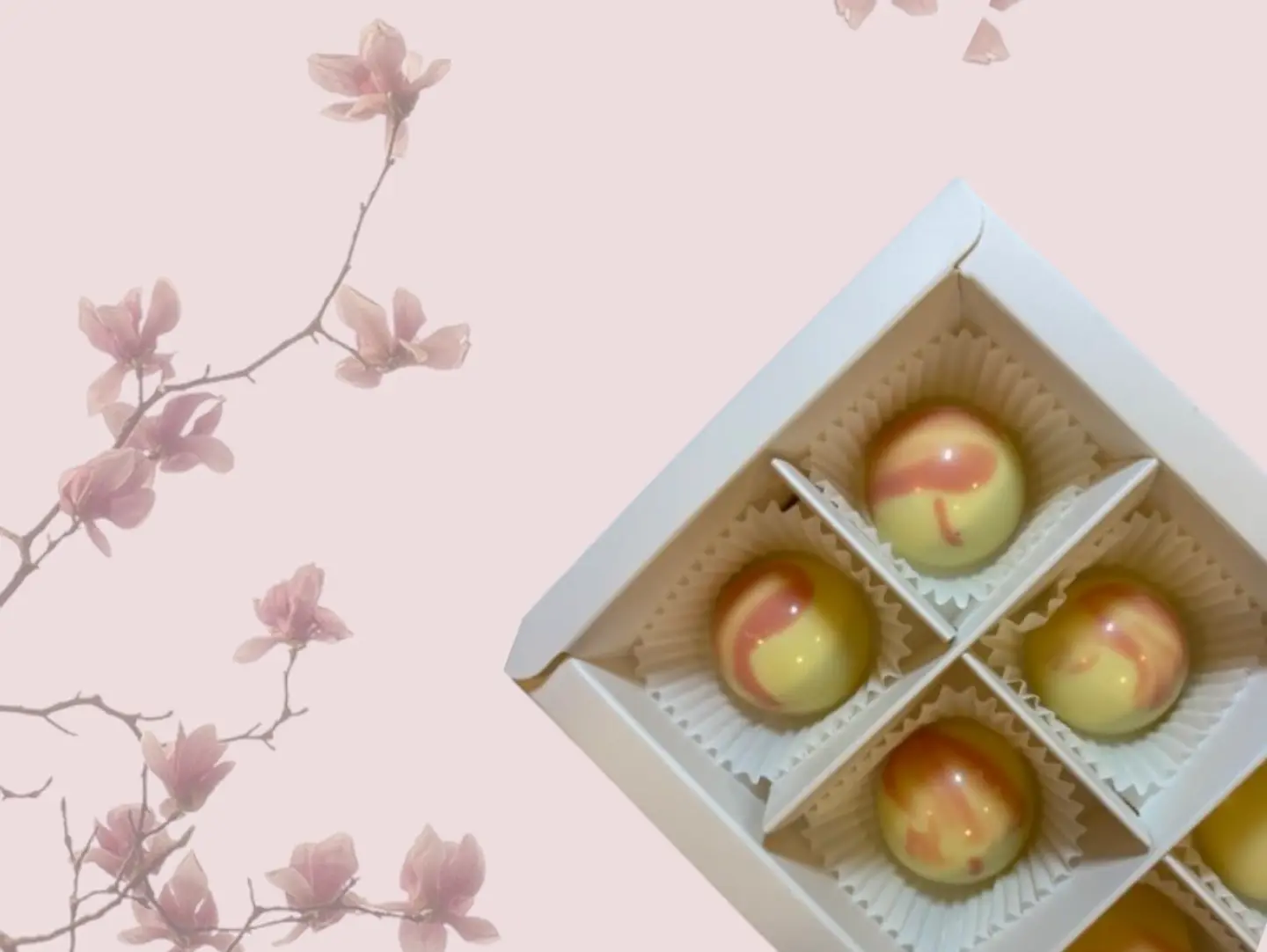 White Chocolate Box With Strawberry Cream