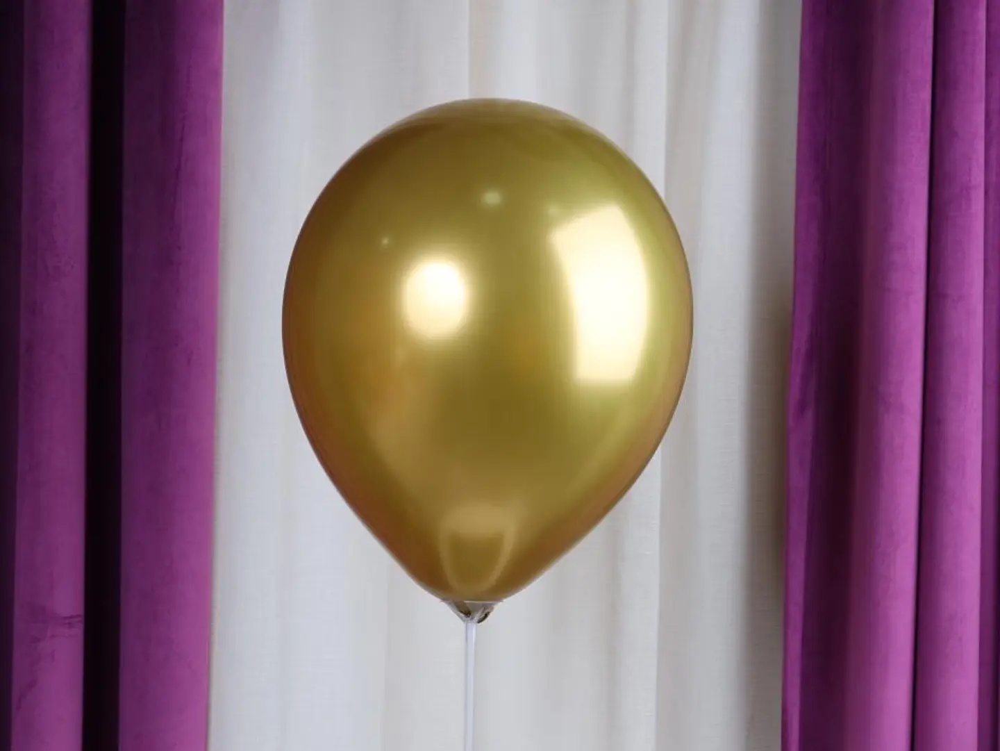 Gold Chrome Balloon