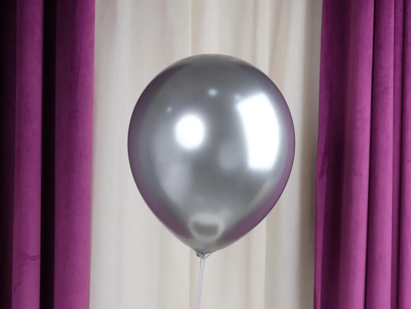 Silver Chrome Balloon