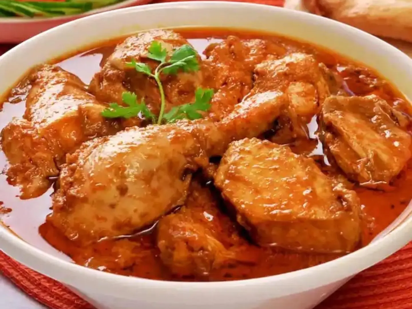 مرغي دجاج بالعظم