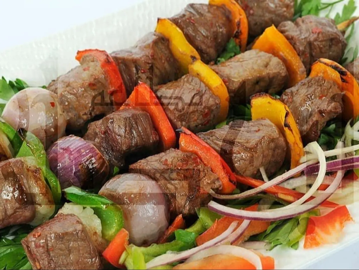 نفر اوصال لحم مع الحمص