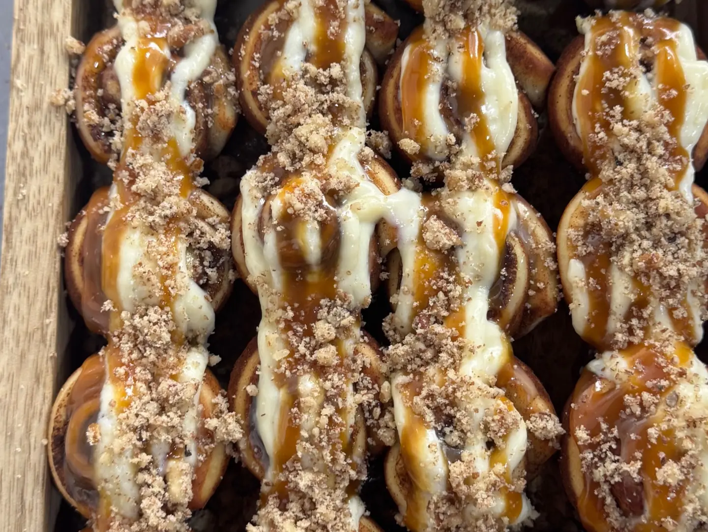 Mini Cinnamon Rolls - 10 Pieces