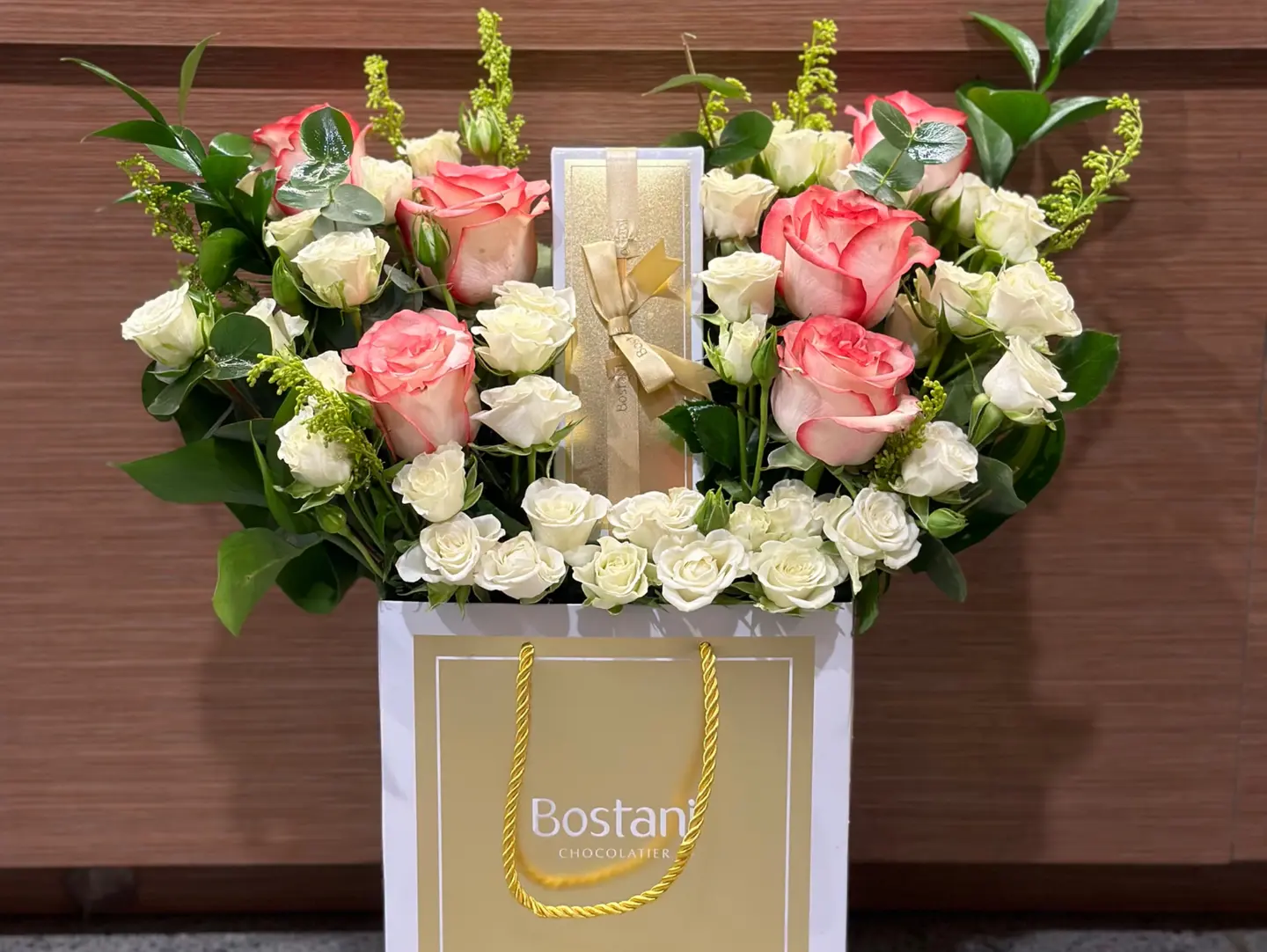 Gardener's Chocolate With Roses