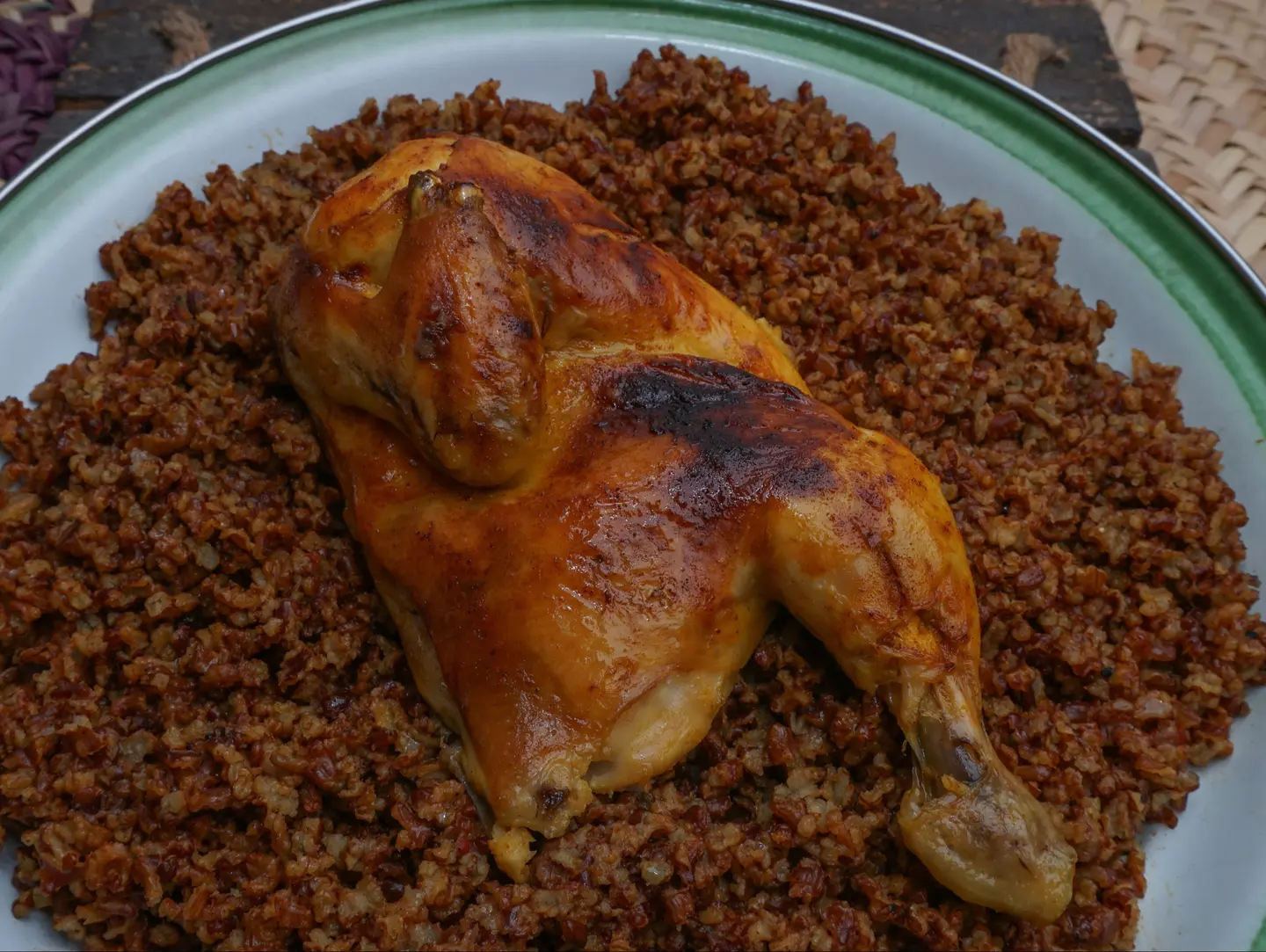 نص حبة دجاج عيش حساوي