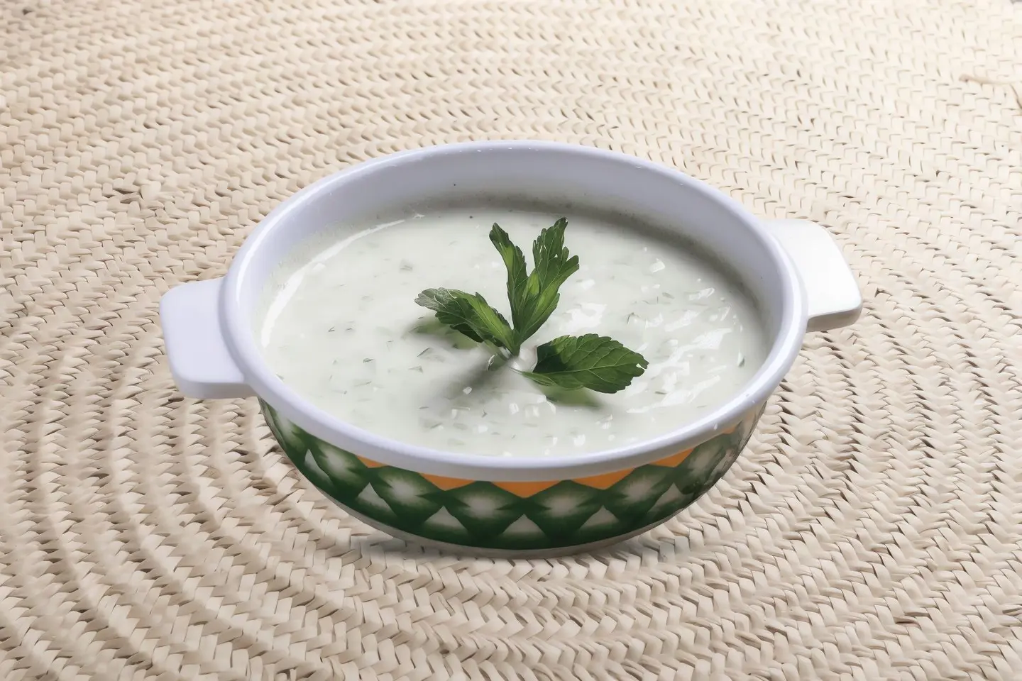 سلطة خيار
