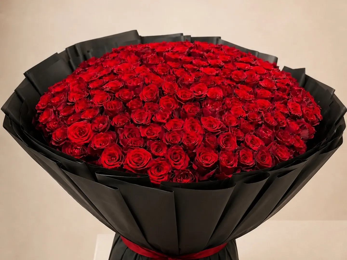 Almsif Vip Bouquet 200 Roses