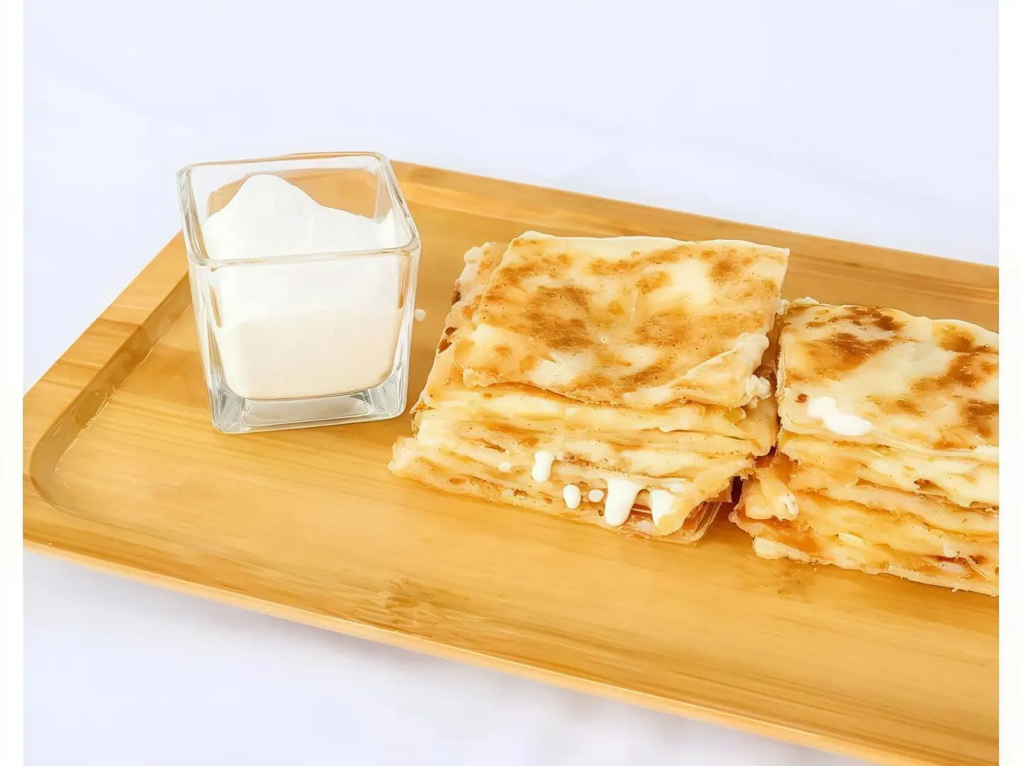 مطبق حلو جبن قشطة