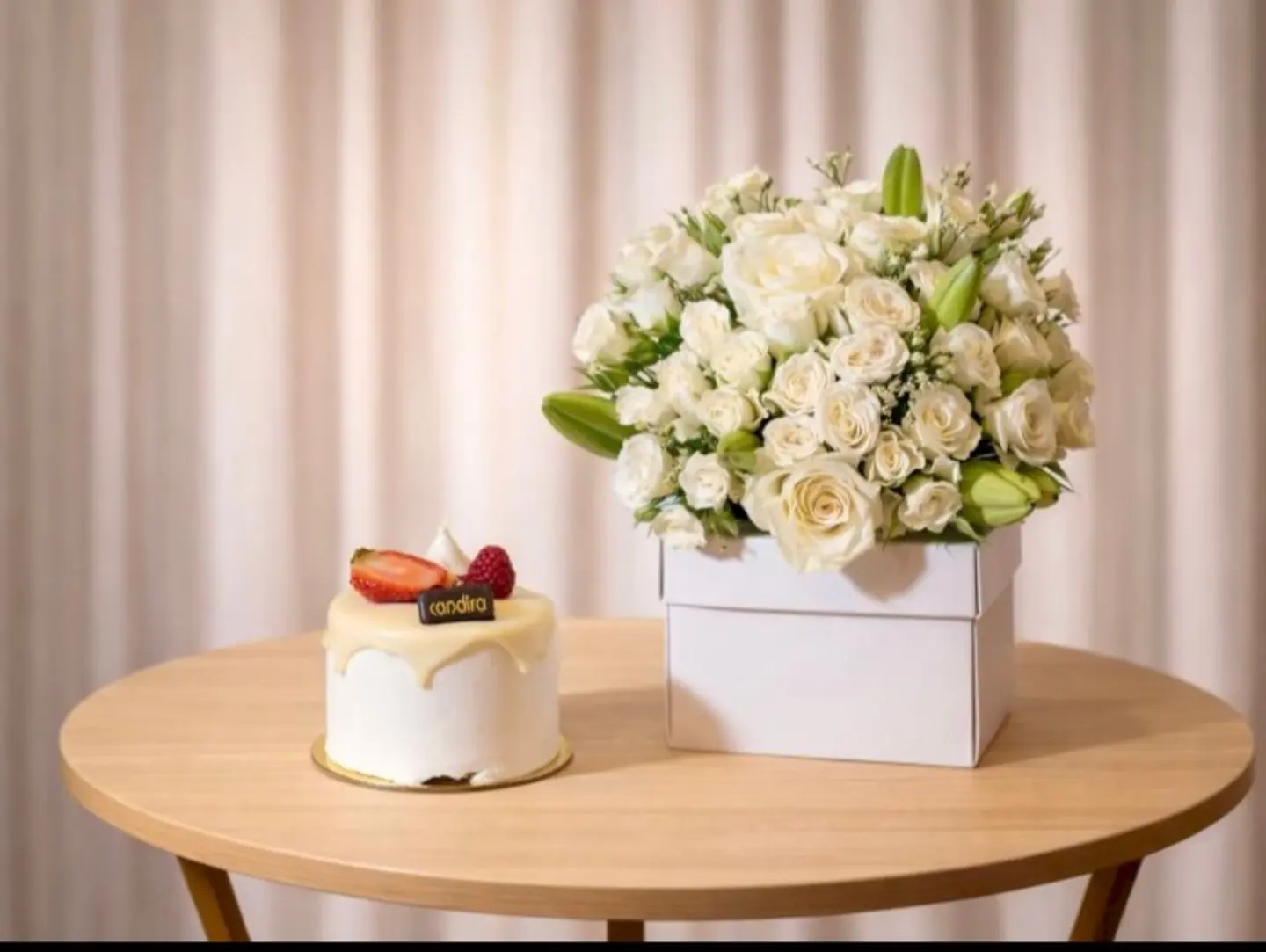 Rose Decorated Cake45