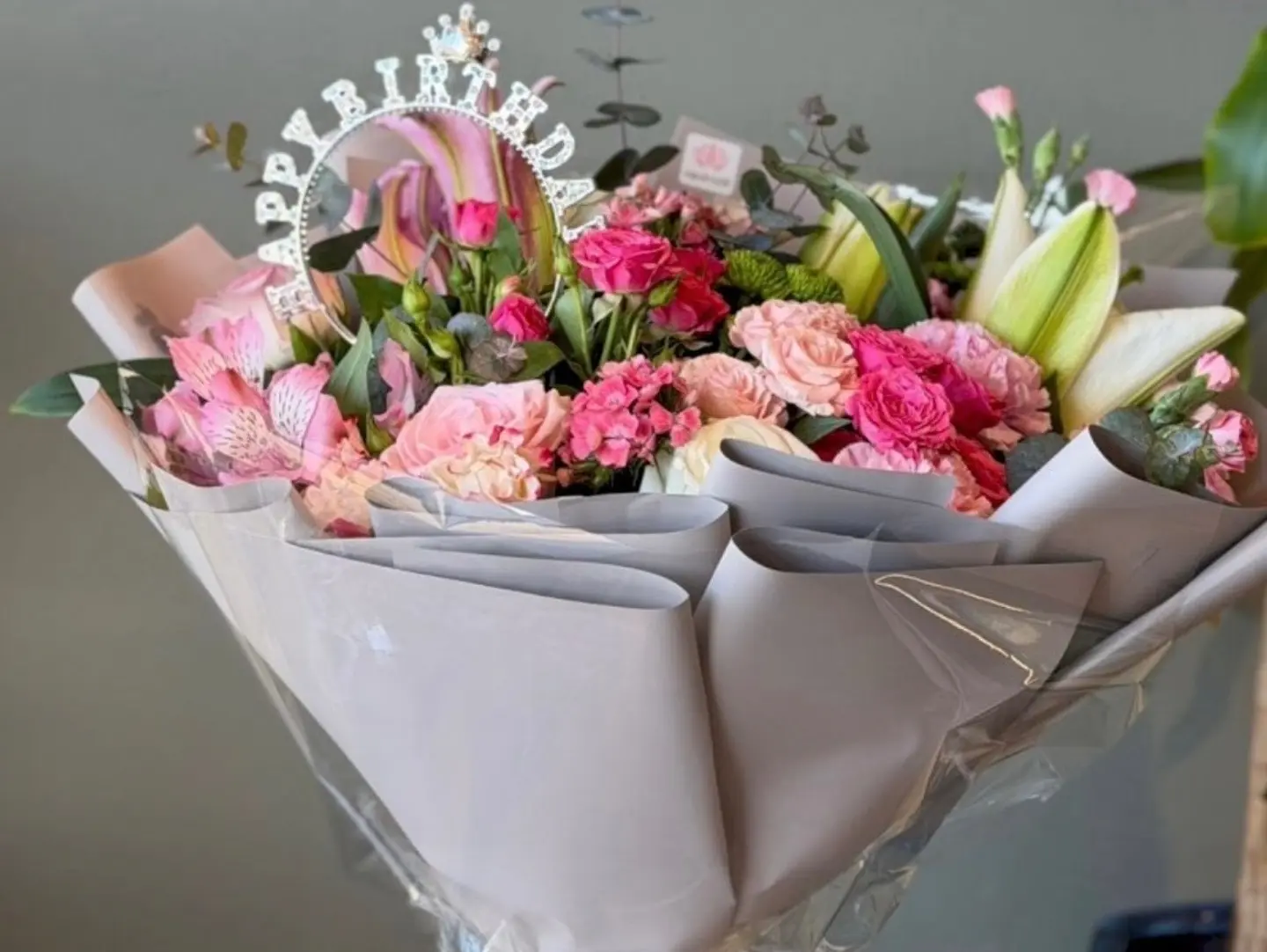 Bouquet With Birthday Hoop 22