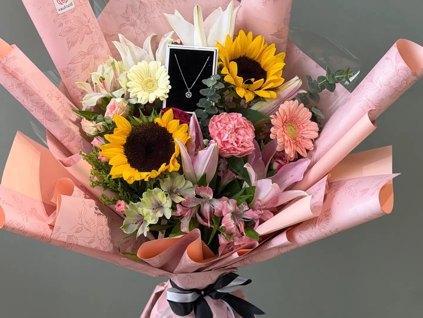 Pink Bouquet With Chain