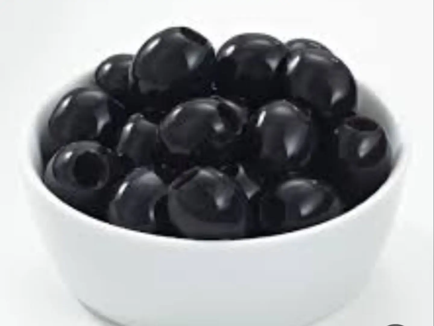 زيتون أسود طازج