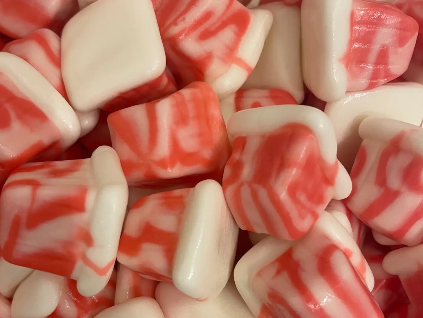 Strawberry Yoghurt - 100g